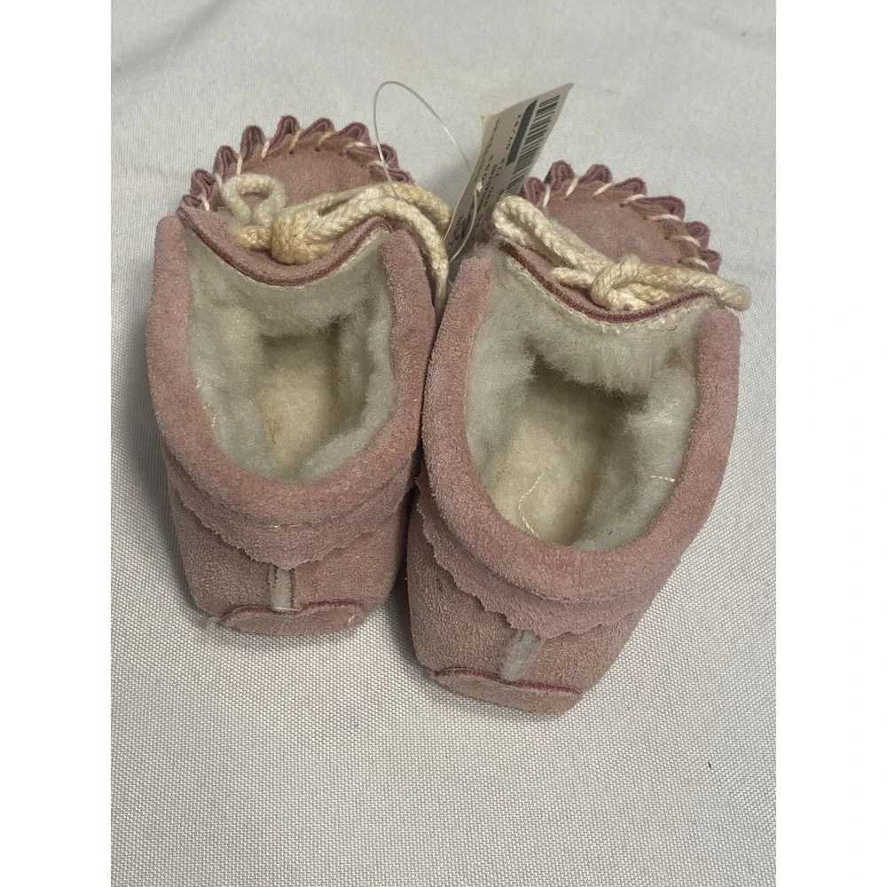 VINTAGE baby girls pink suede moccasins shoes size 2